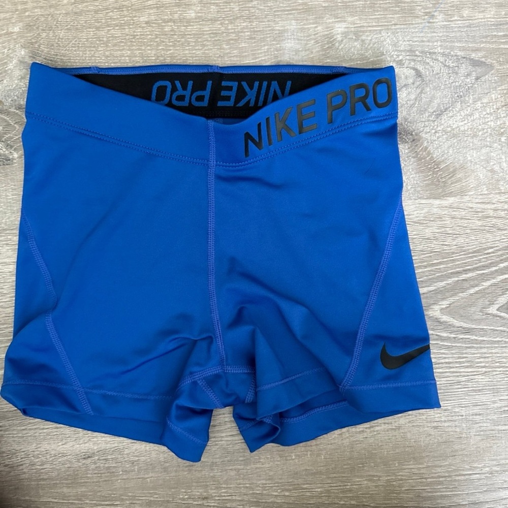 Nike pro dry-fit shorts (SOLD)